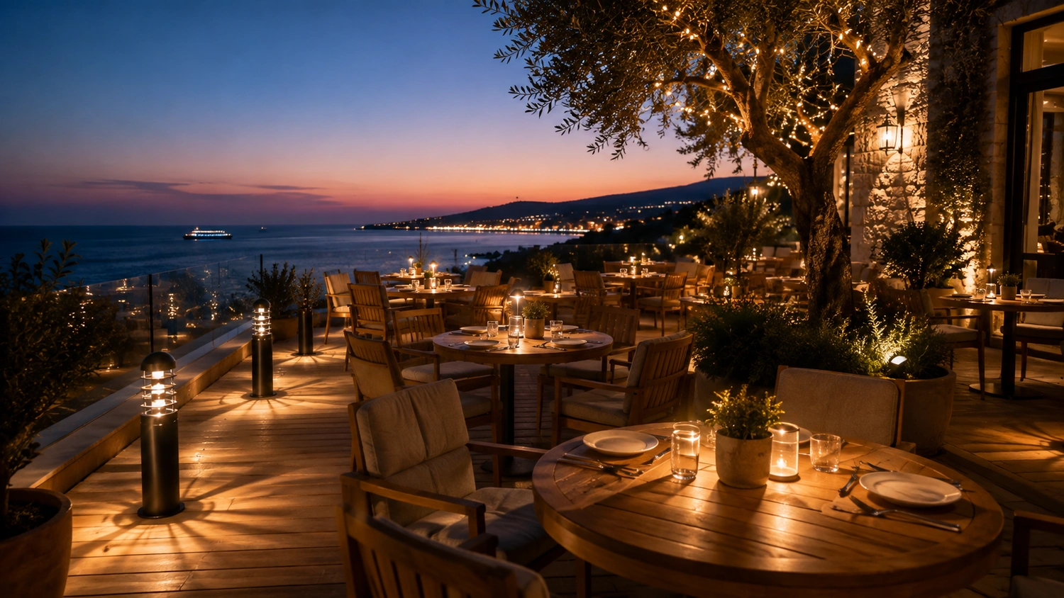 patara-moderne-urban-bollard-art-1518-application-area Patara bollard light ART 1518 — Artay aluminium LED bollard, installed on site